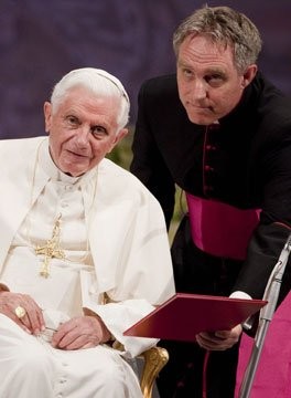 don georg gaenswein papa ratzinger