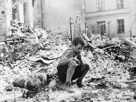 Polish kid in the ruins of Warsaw September 1939 cover