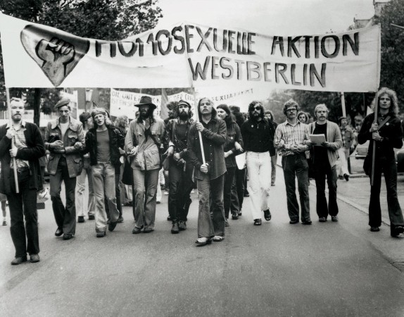 a   Dimostrazione di Homosexuelle Aktion a Berlino Ovest nel 1973.   Copia