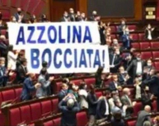 Azzolina Bocciata!